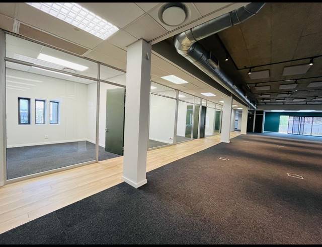 631M² OFFICE TO LET IN FOURWAYS